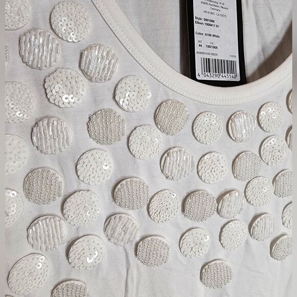 Escada  - Picture 7 of 8